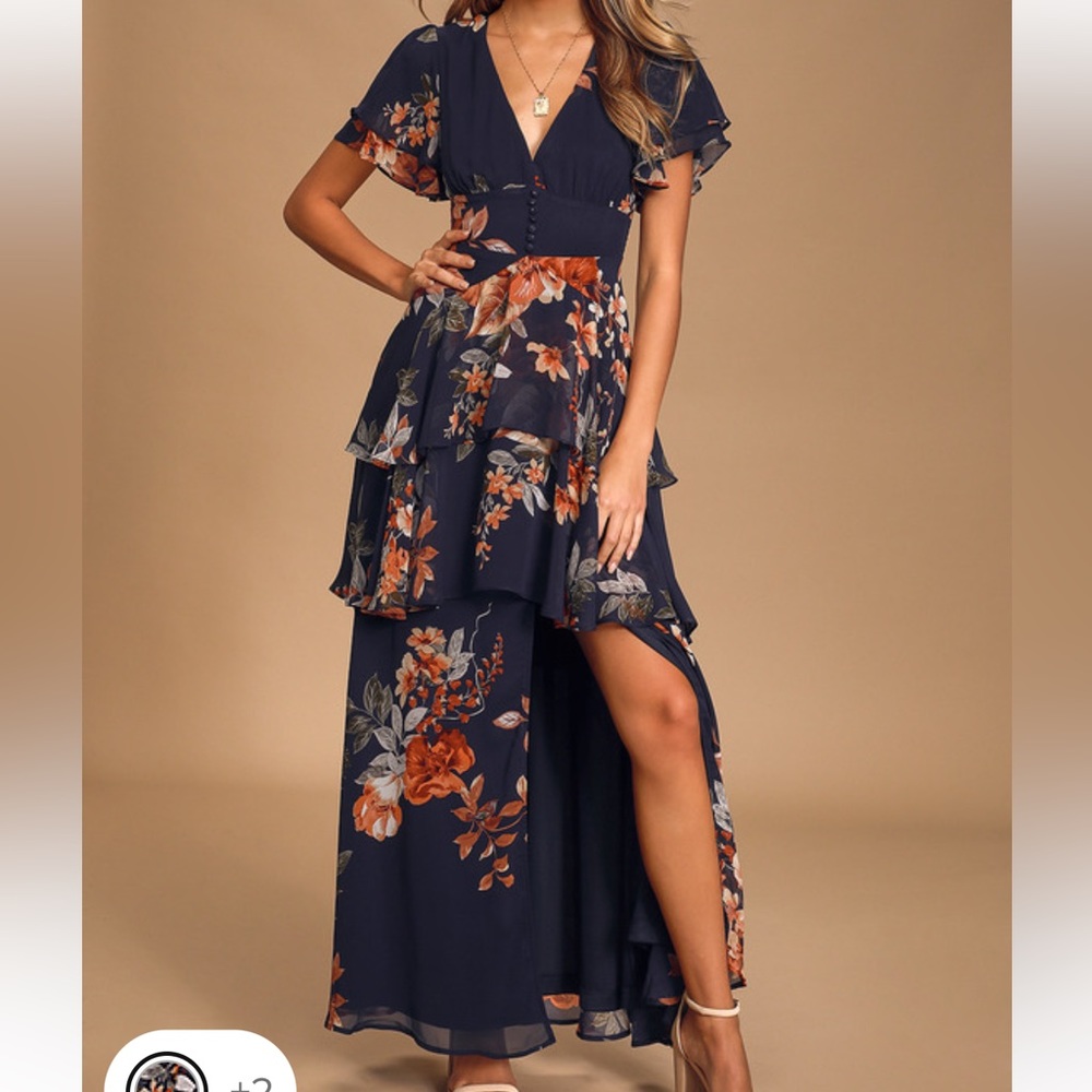 Worn once navy dress Lulus size Large, sleeves, stretchy back & zipper